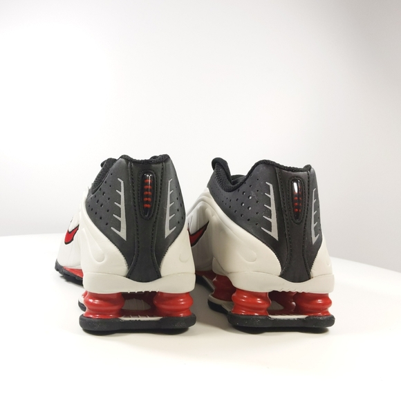 Nike Shox R4 OG 2019 Shoes - Picture 3 of 4